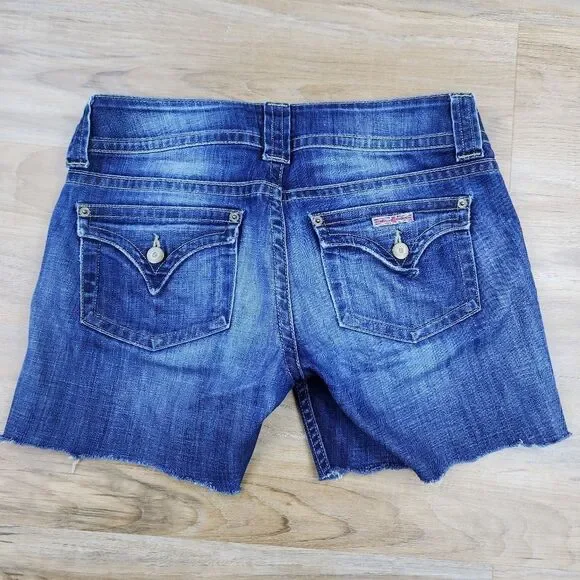 ☔️🔹️Hudson Blue Denim Raw Hem Buttoned Pocket Shorts Size 6/28